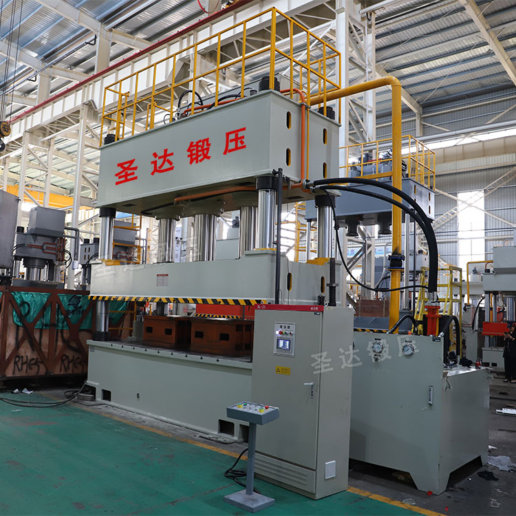 800噸復合材料成型液壓機 800噸復合材料成型液壓機